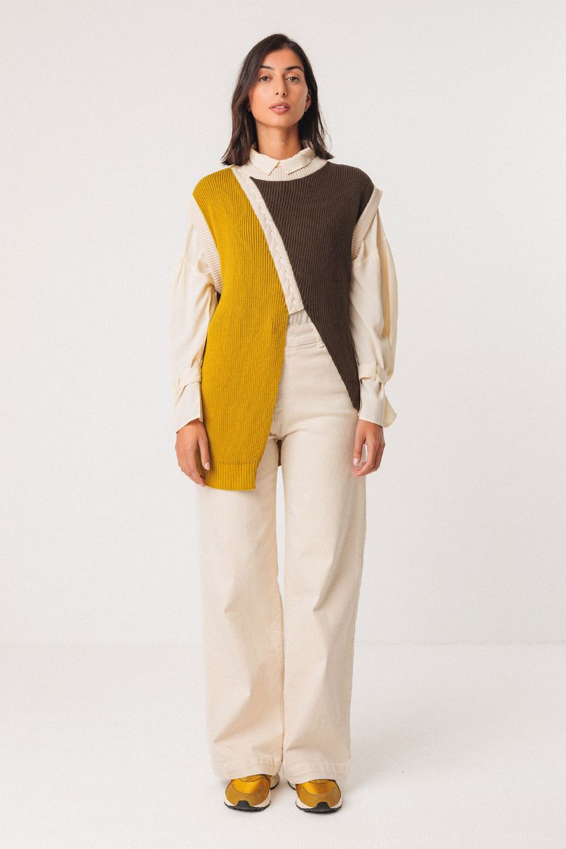 Nekea Sweater in Khaki