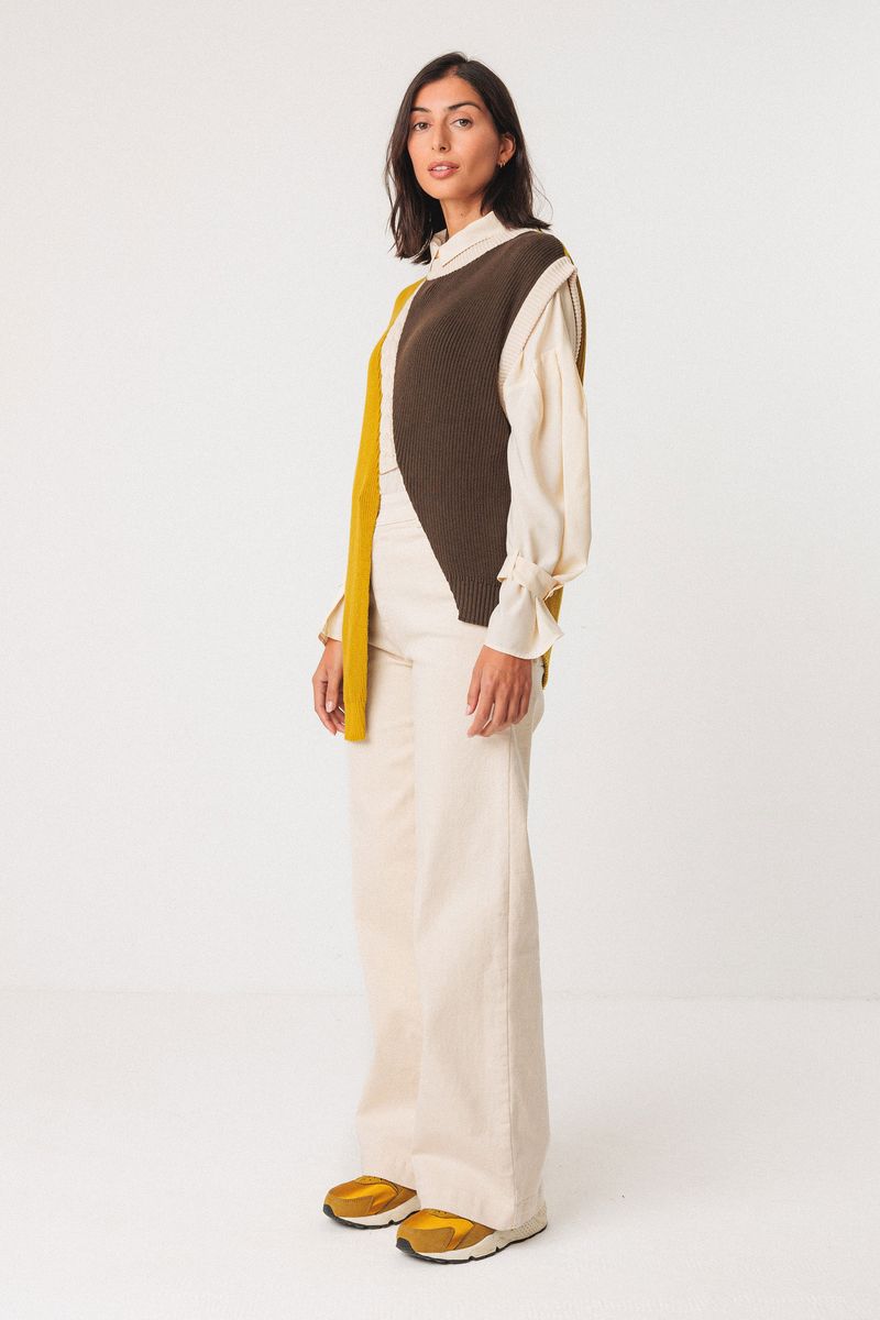 Nekea Sweater in Khaki