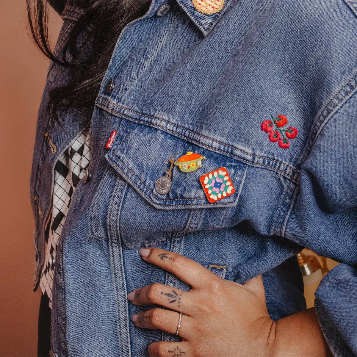 Hot Dish Enamel Pin