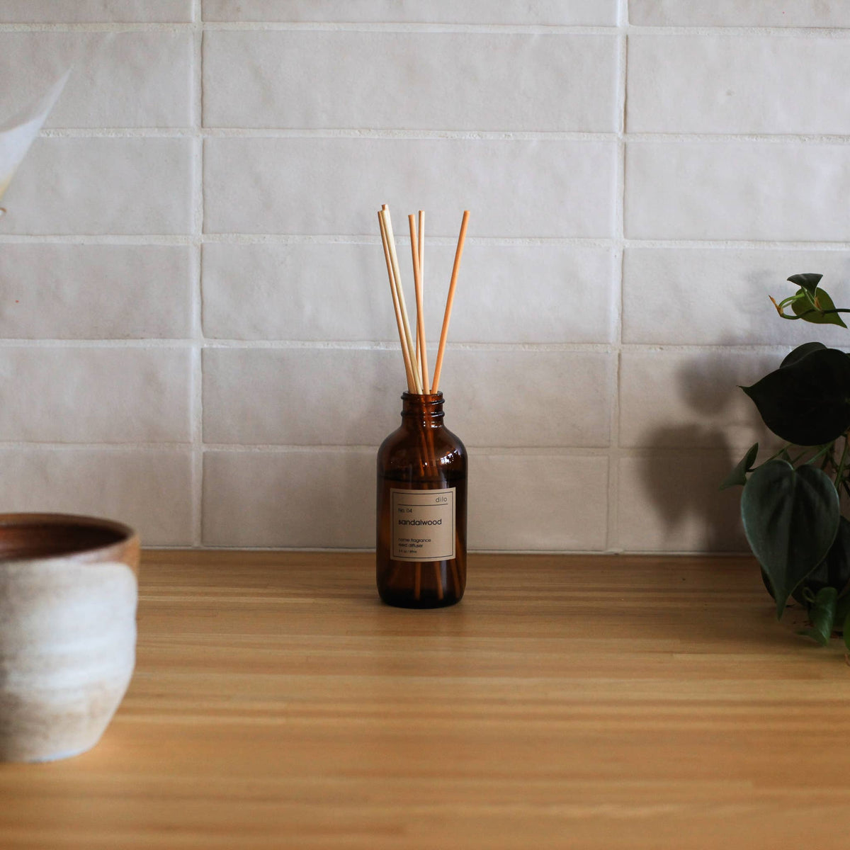 No. 04 Sandalwood Reed Diffuser