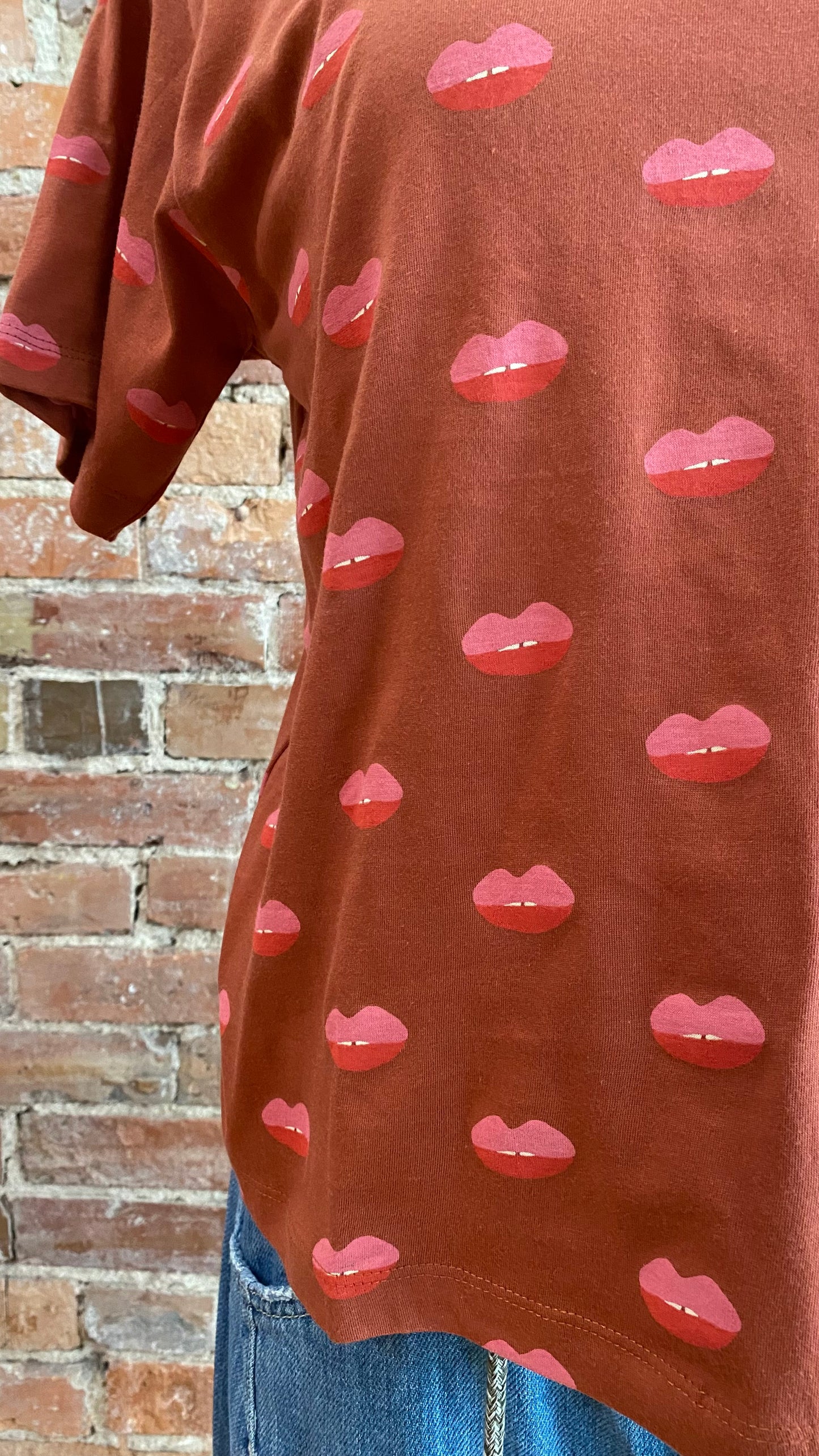 Lips Tee