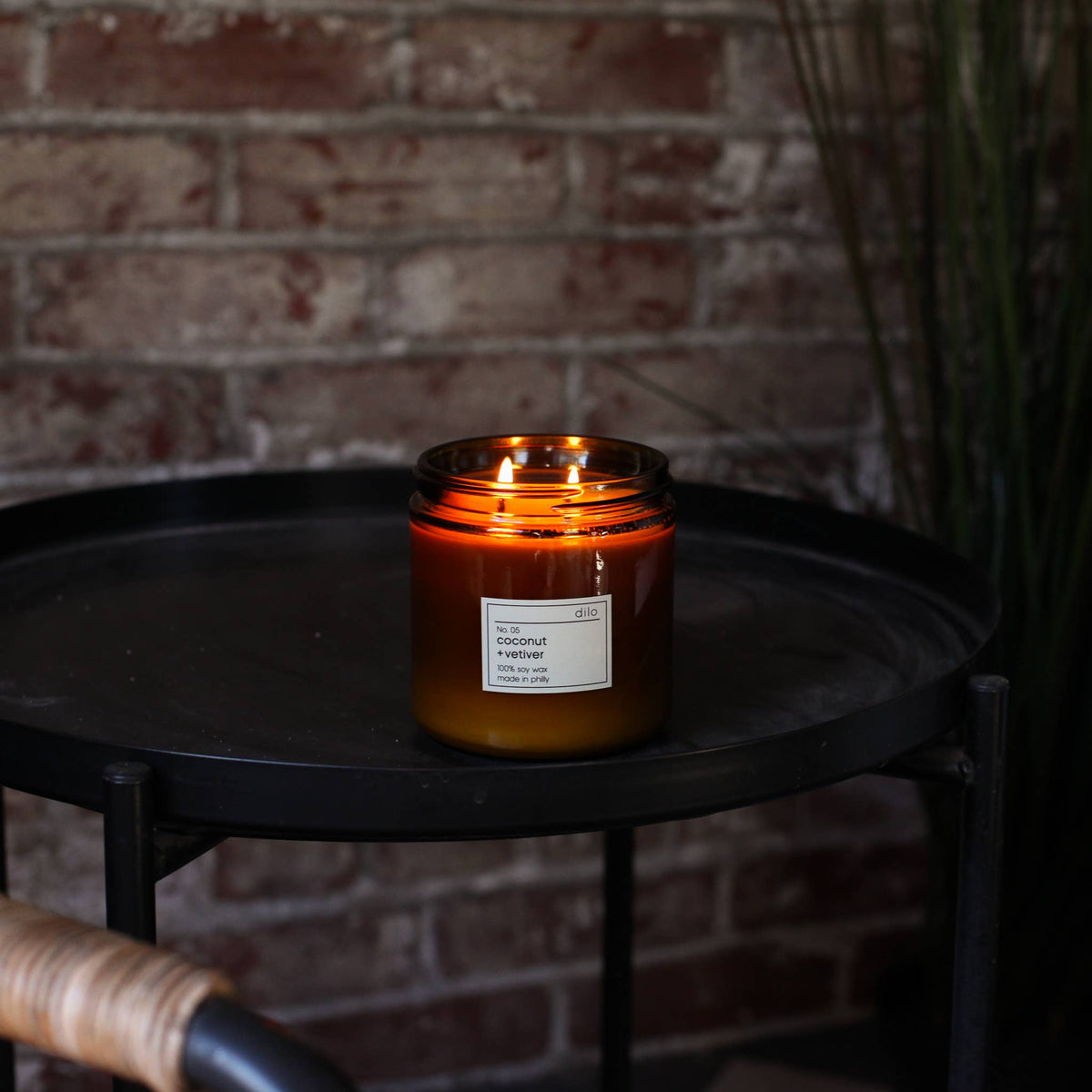 No. 05 Coconut + Vetiver Candle - 3 Sizes