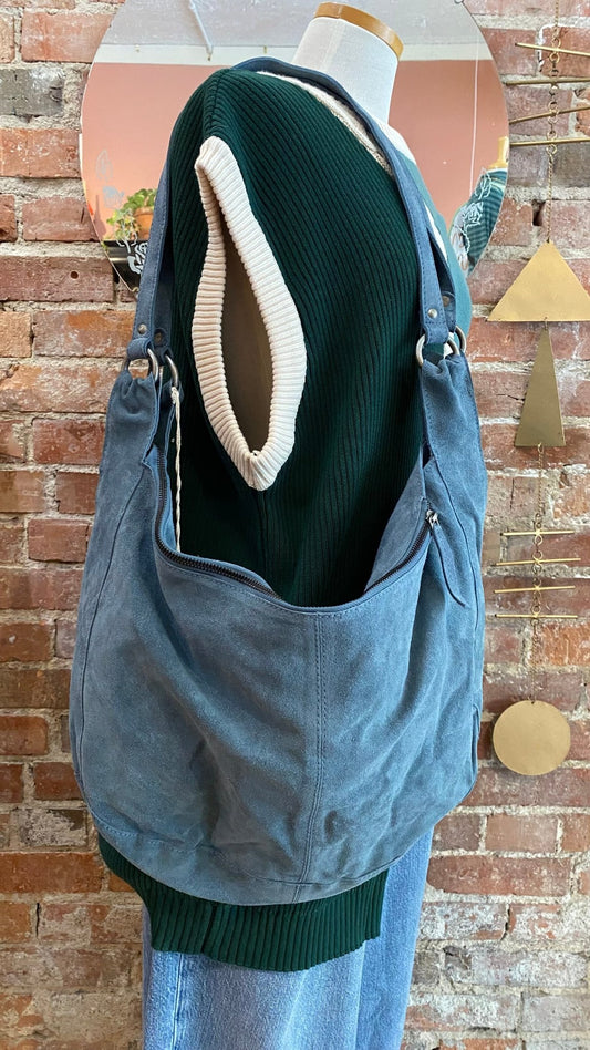 Roma Suede Tote in slate - Tsuru