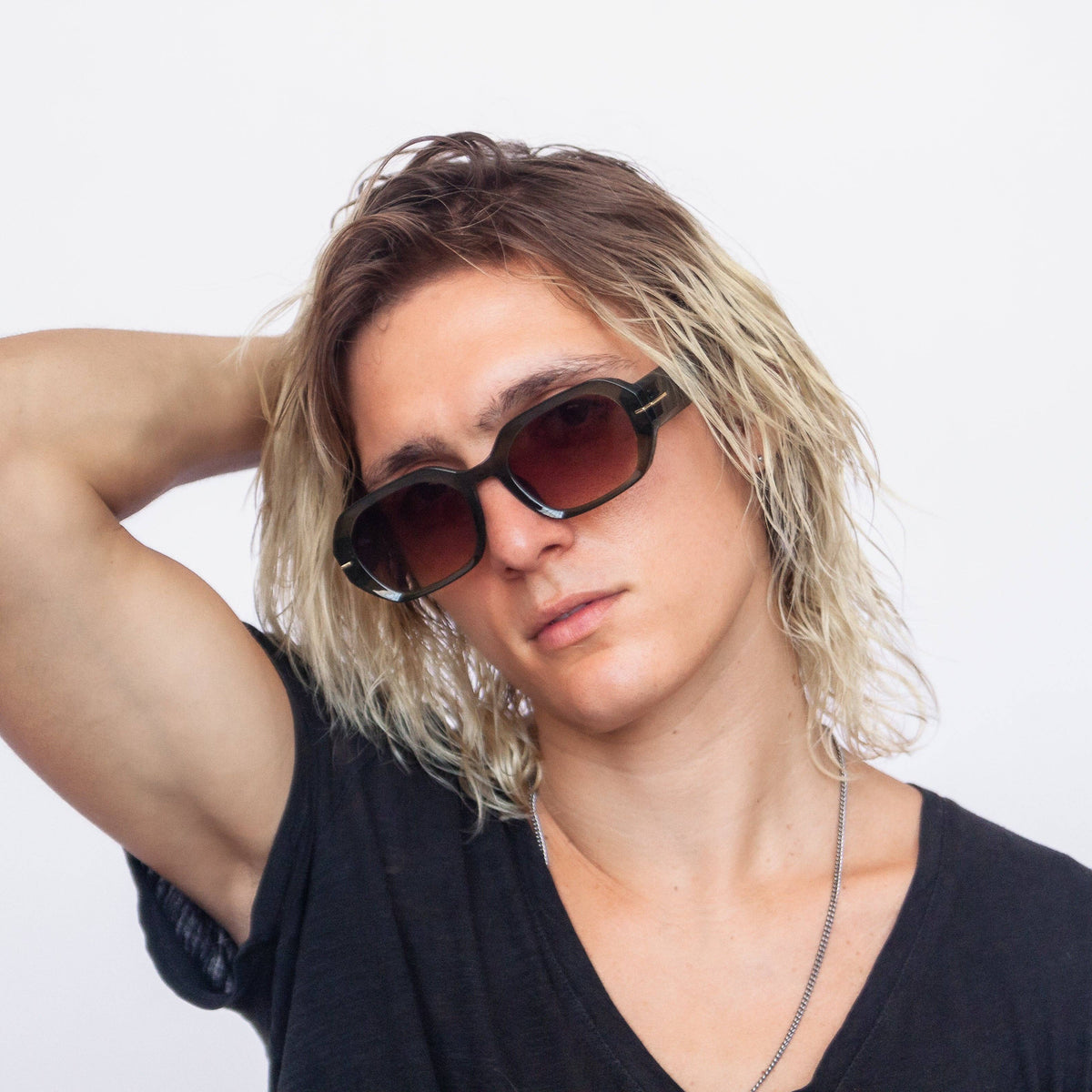 The Regent - Vintage Square Sunglasses for Women & Men in green