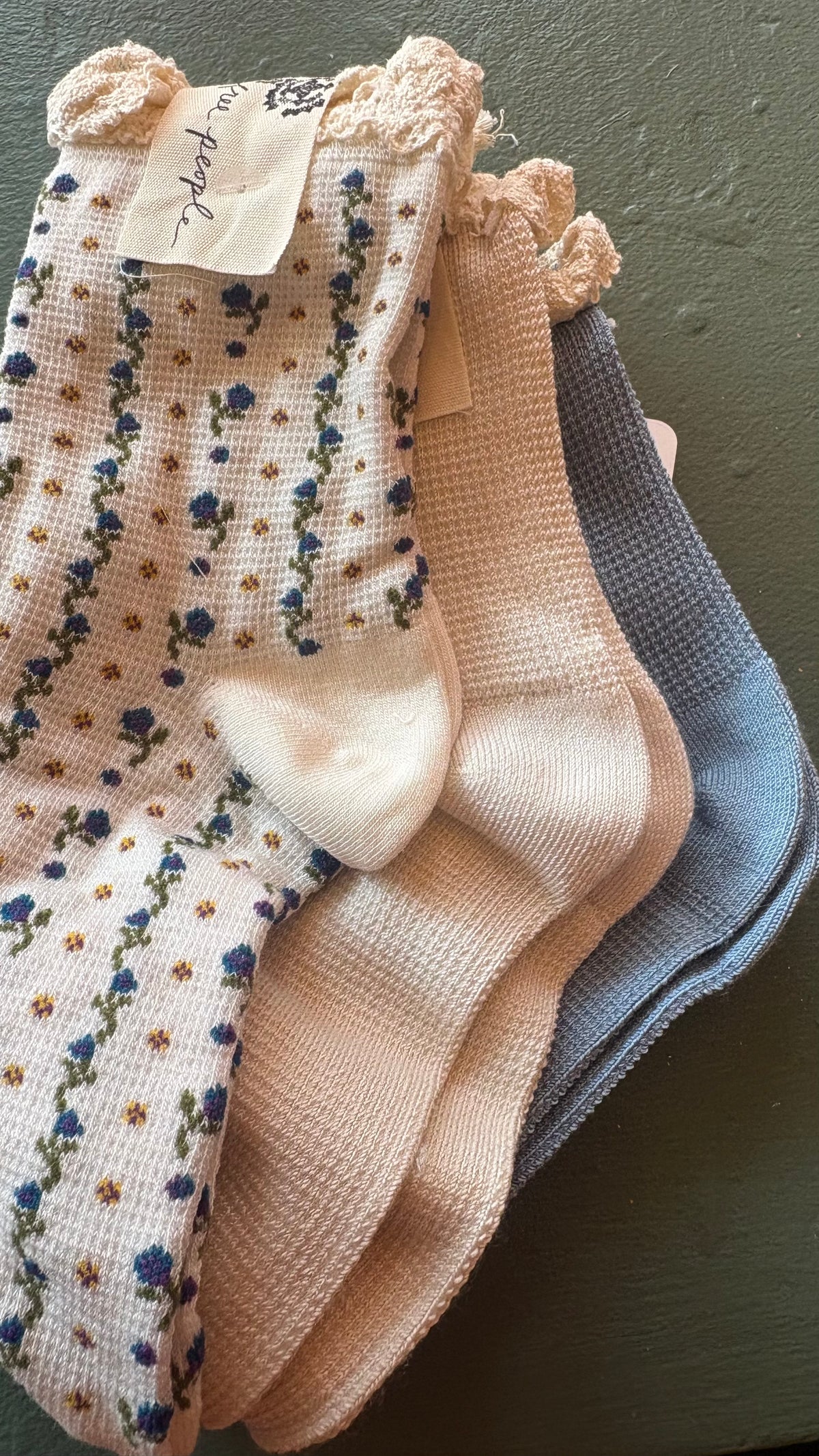 Ruffle Sock Pack