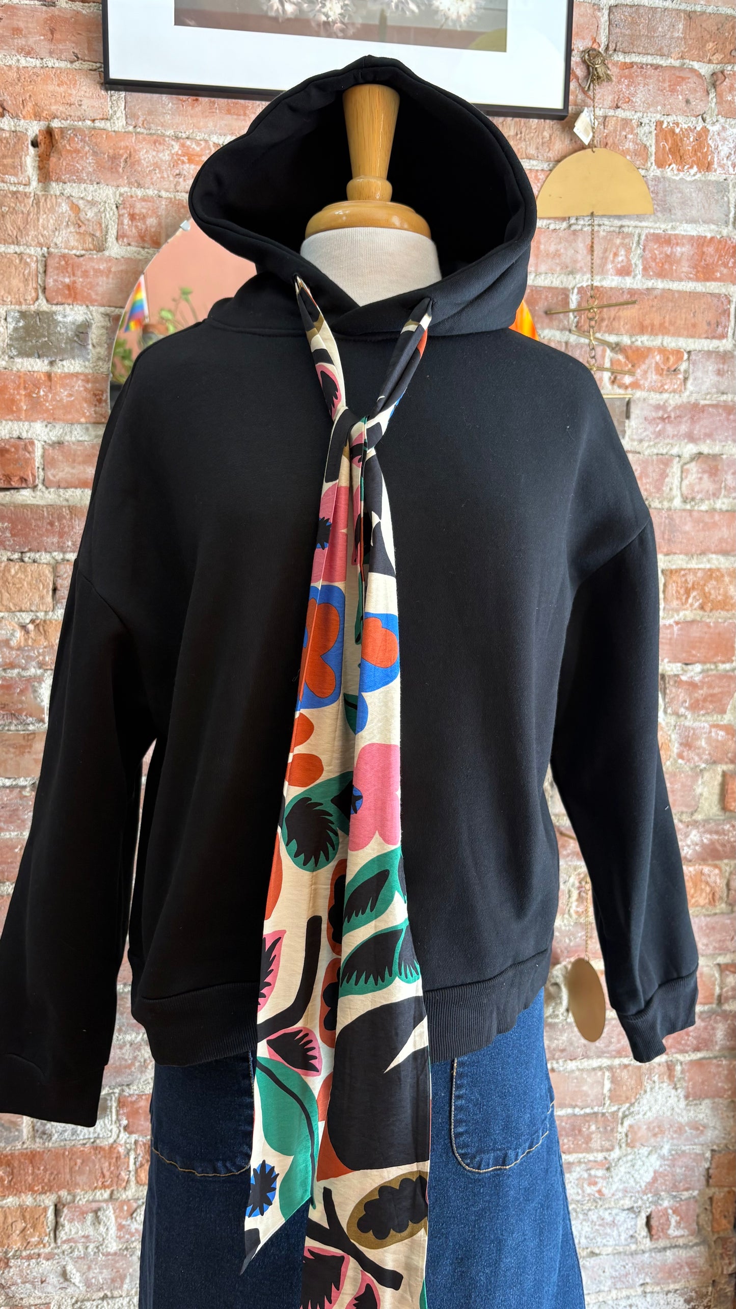 Scarf Sweatshirt