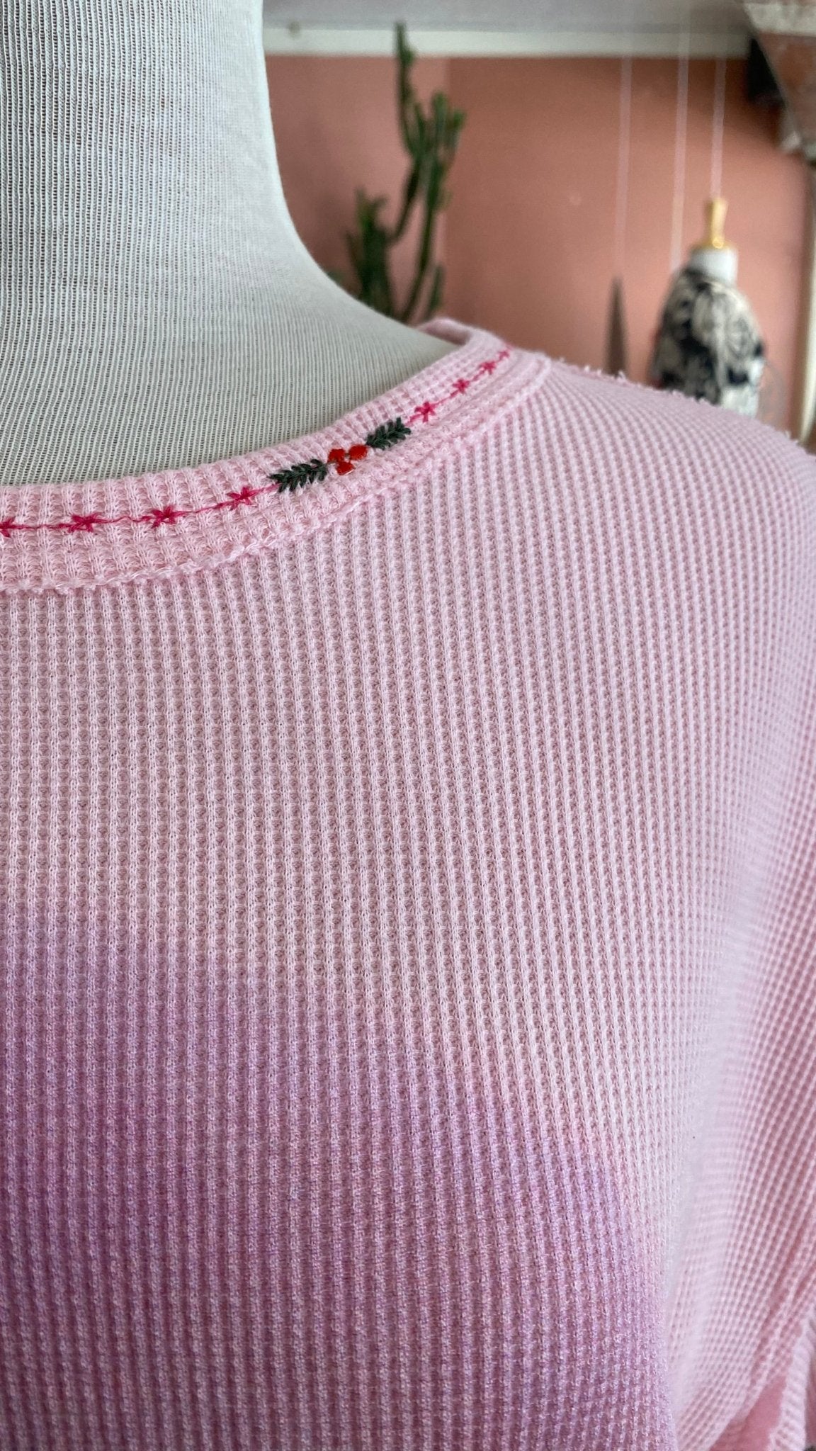 Merry Meowy Tee - Tsuru