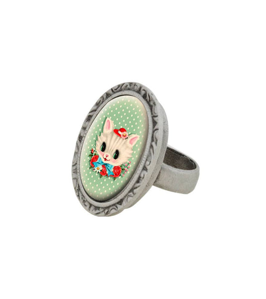 Kitty Victorian Oval Ring