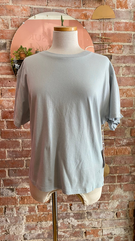 Relaxed Tee in Sky