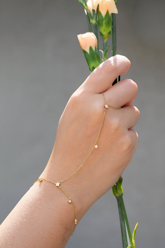 Twinkle Hand Chain - 18K Gold Plated