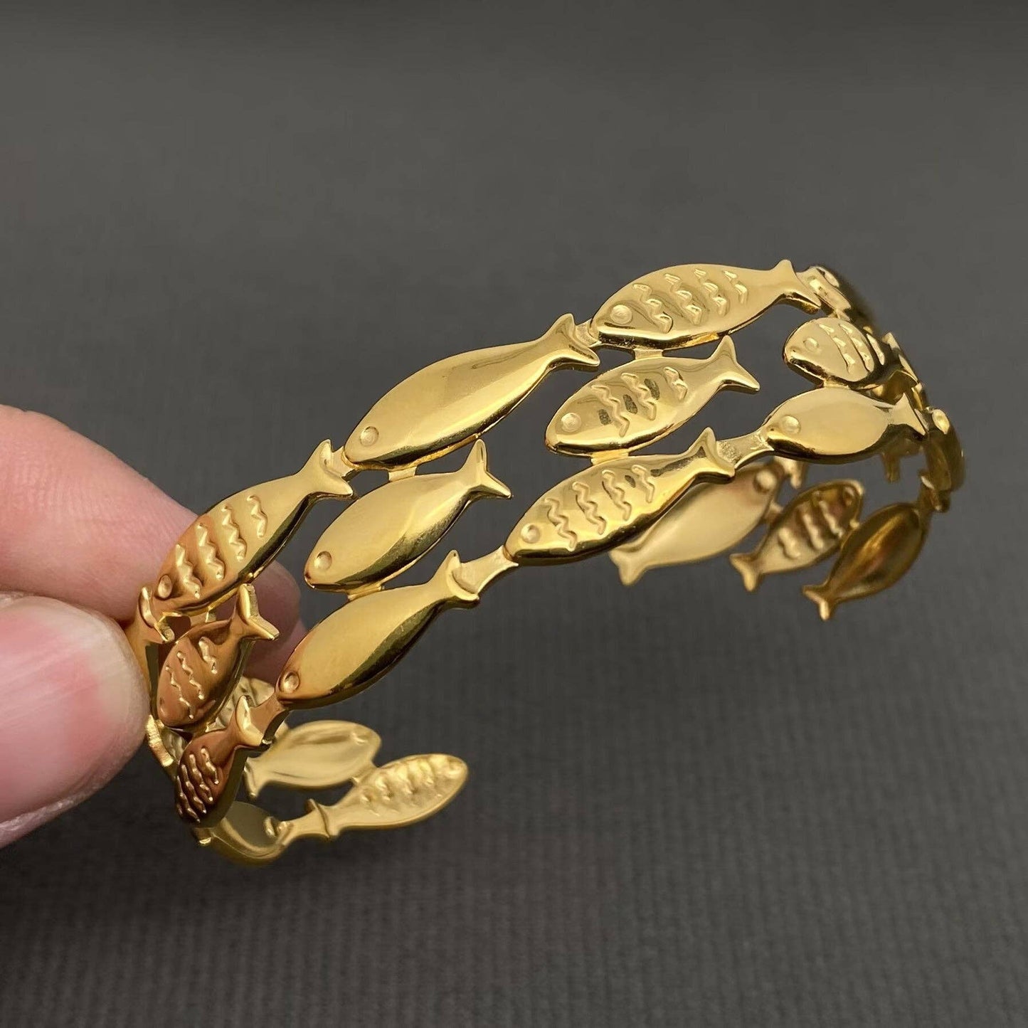 18K Gold Plated Stainless Steel Shoal of Fish Cuff - FGS
