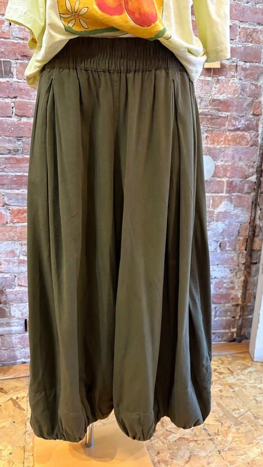 Moonflower Solid Balloon Pant