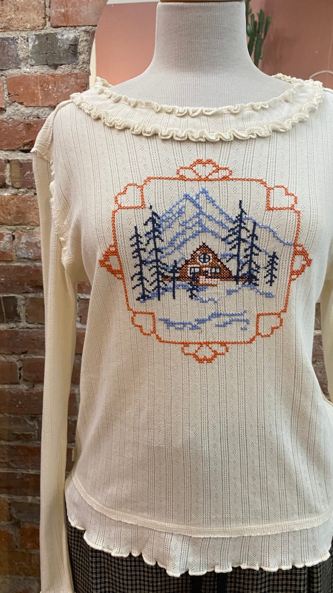 Through The Woods Tee - Tsuru