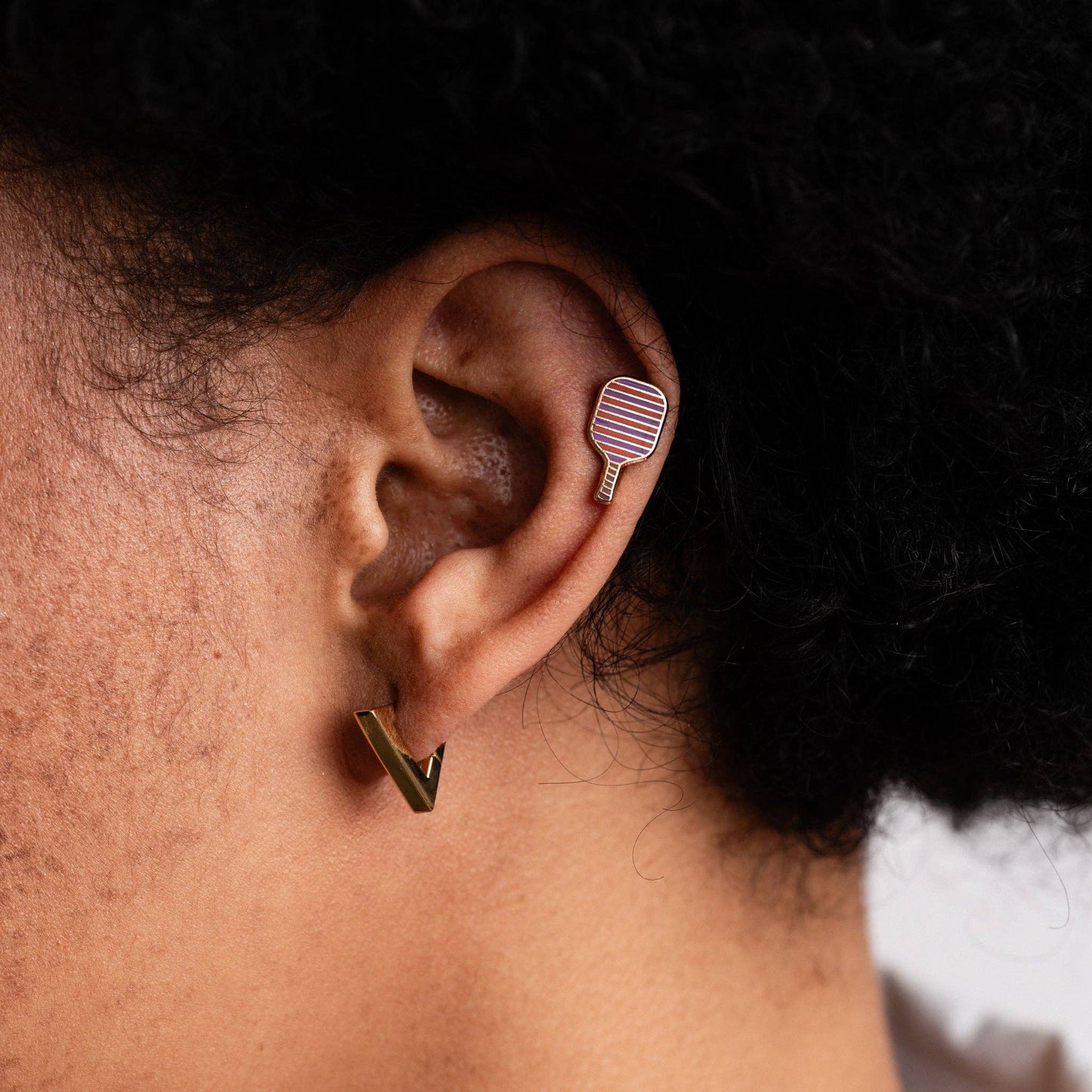 Triangle Huggie Hoops - 14k gold-plated brass