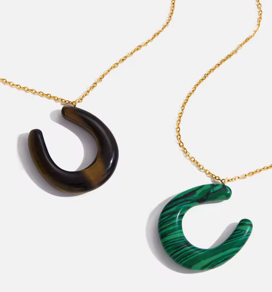 Testis-Gemstone Horse Shoe- Lucky Necklace