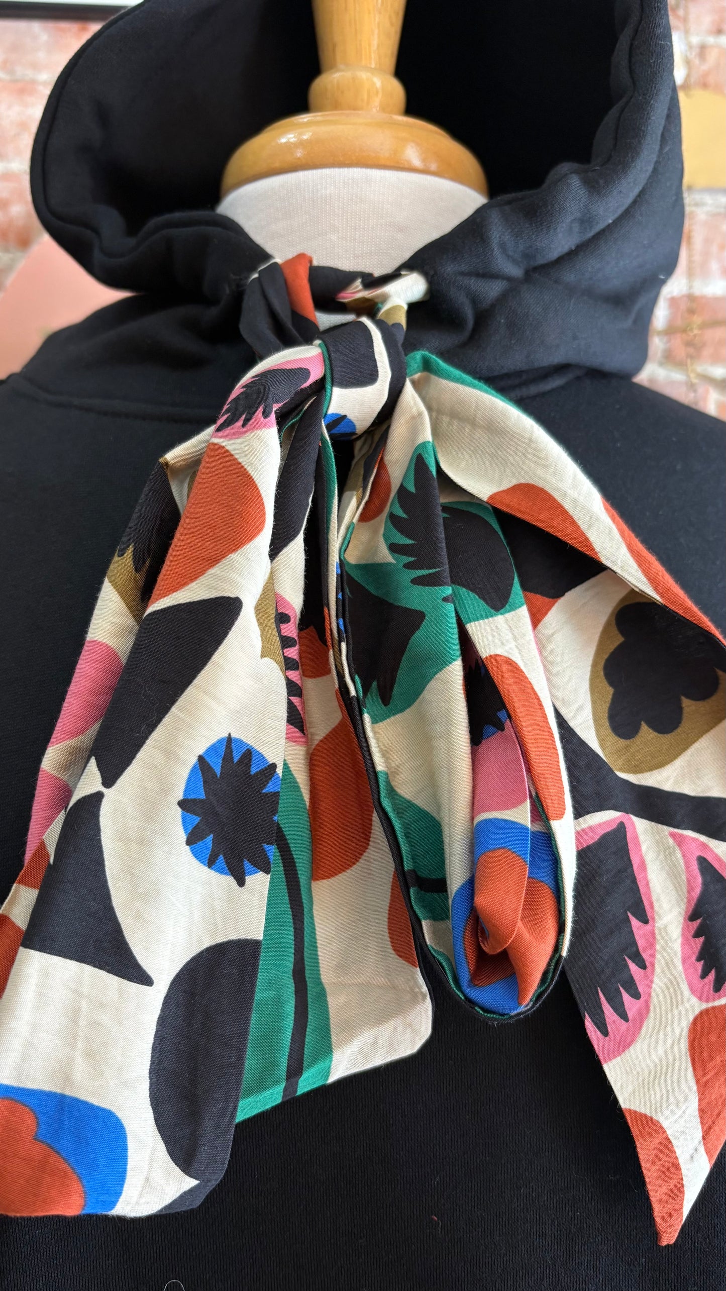 Scarf Sweatshirt