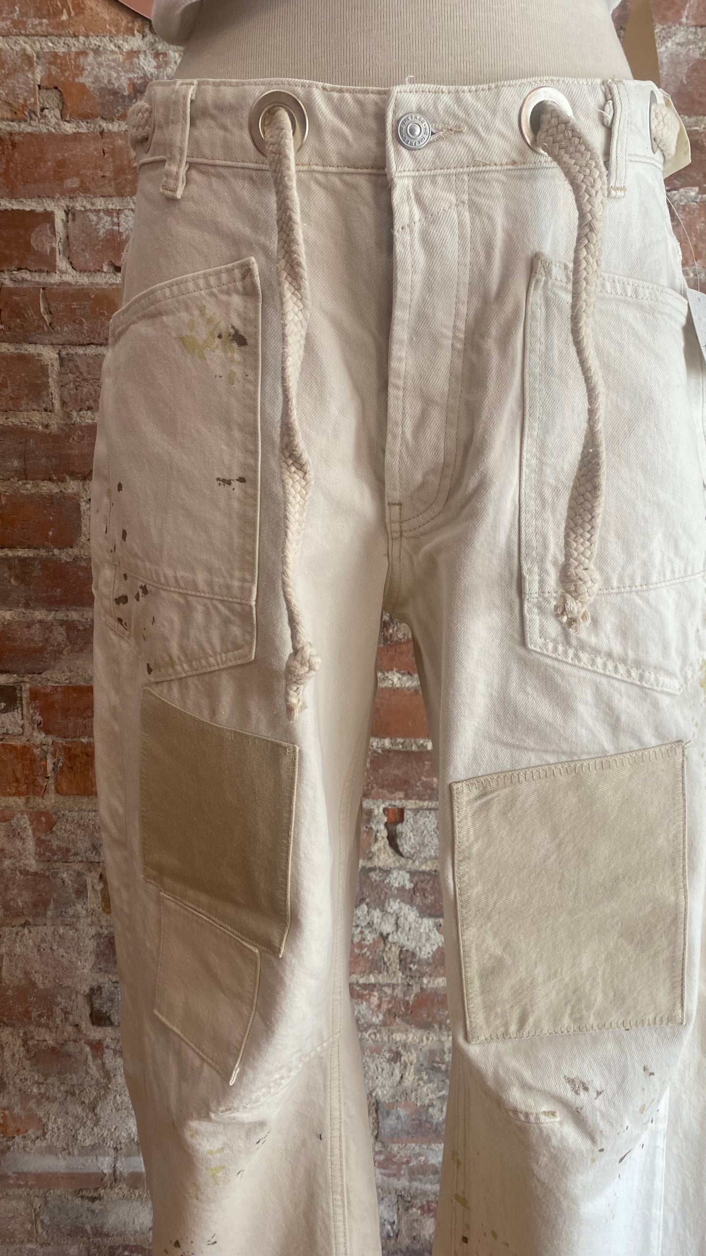 Moxie Low Slung Pull On