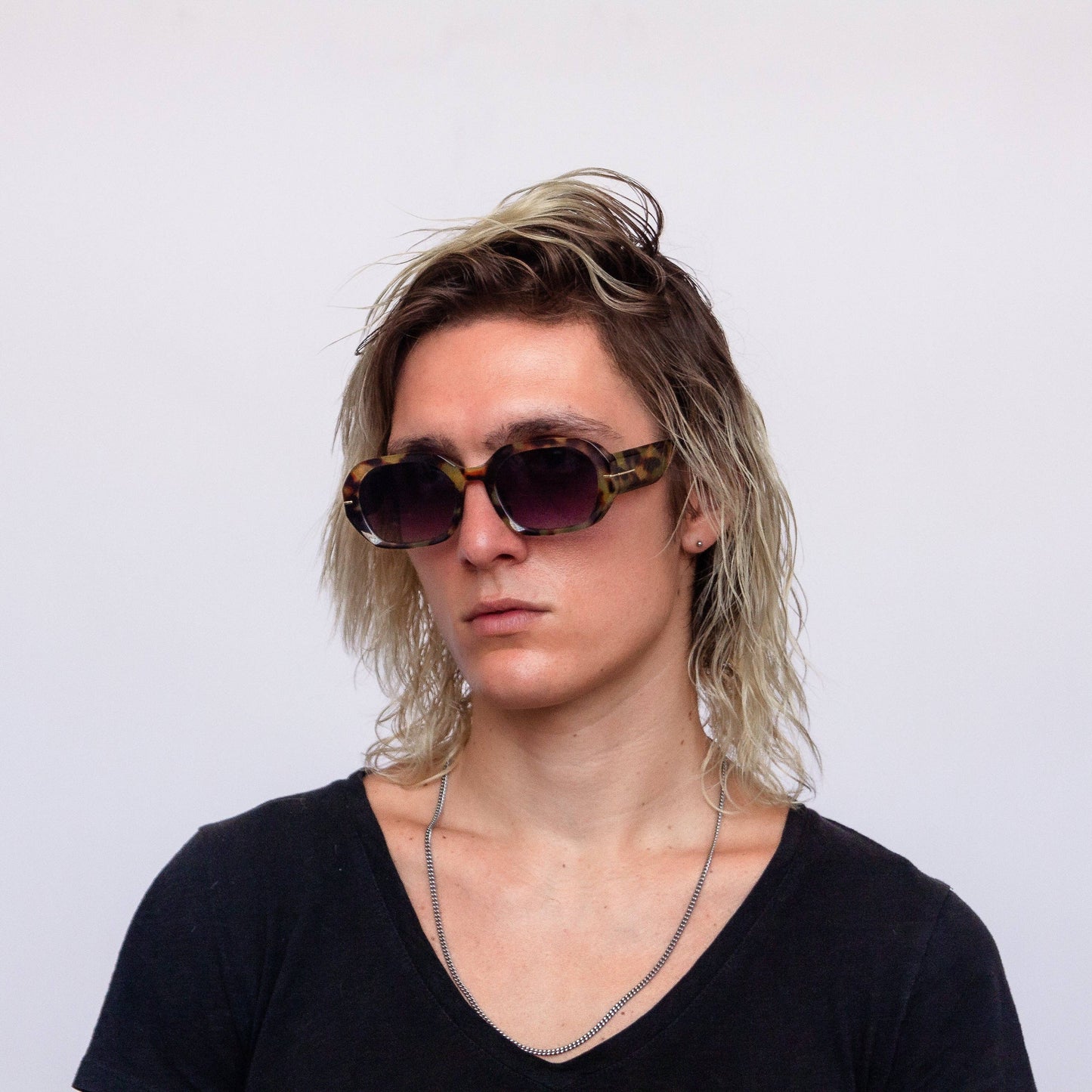 The Regent - Vintage Square Sunglasses for Women & Men in green