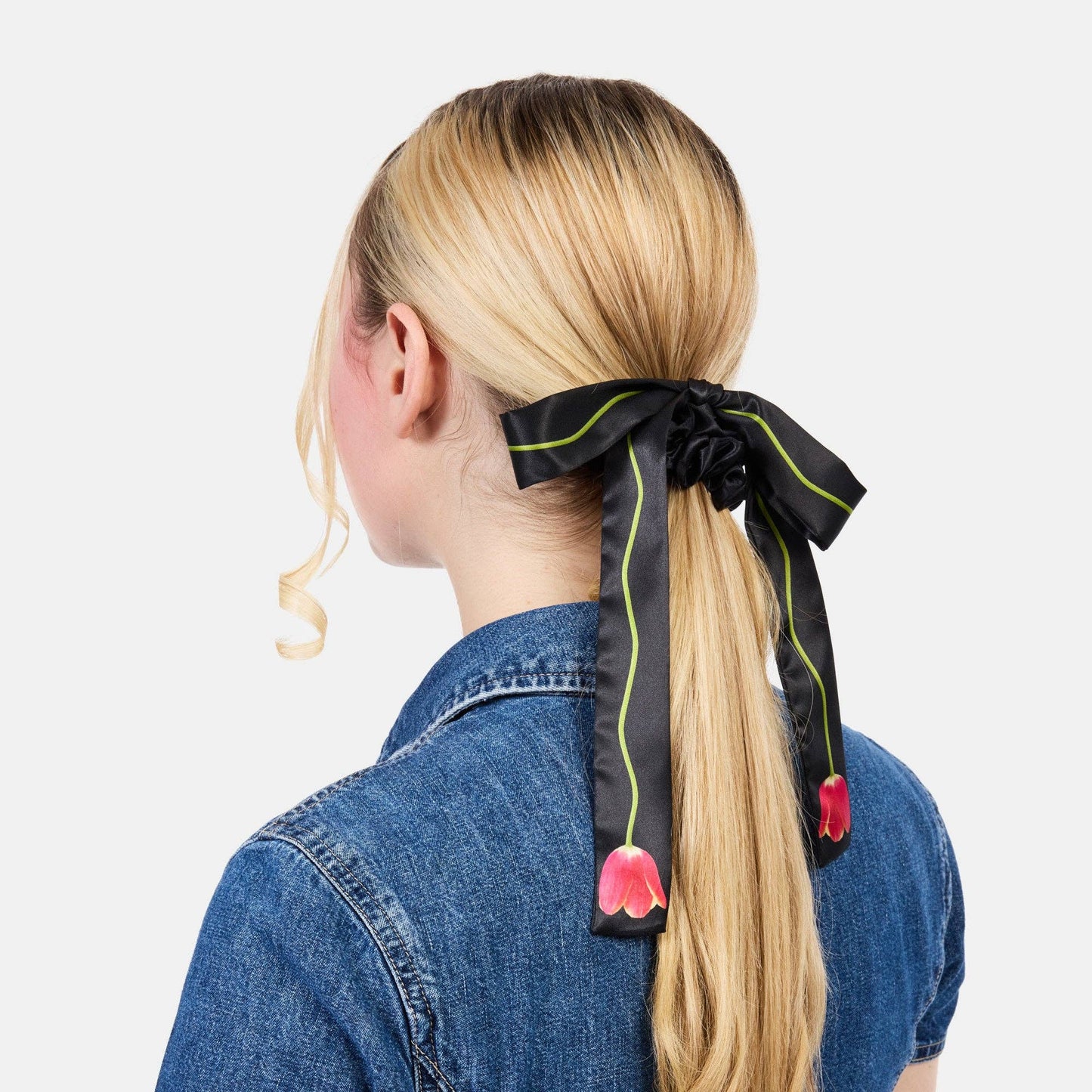 Silk Tie Scrunchie in Tulip