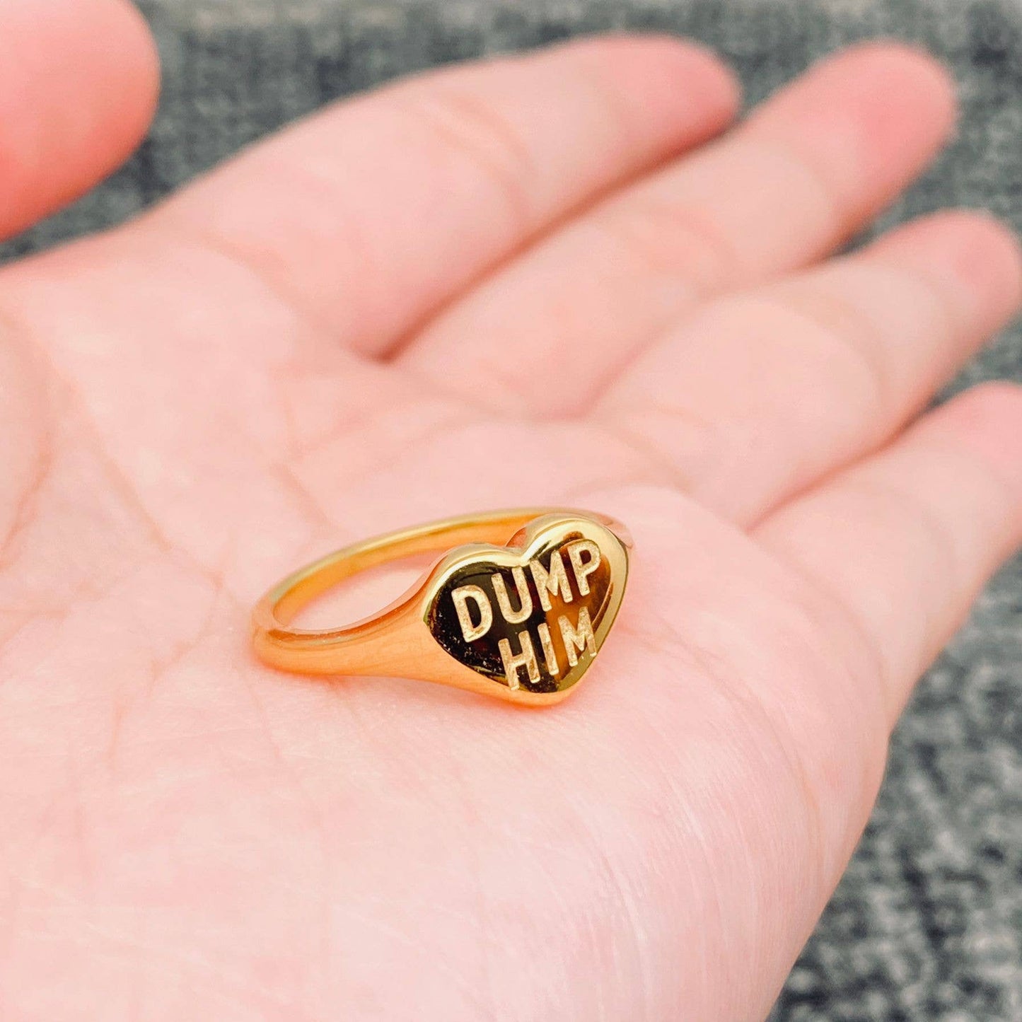 'DUMP HIM' 18K Gold Plated Stainless Steel Heart Ring - FGS