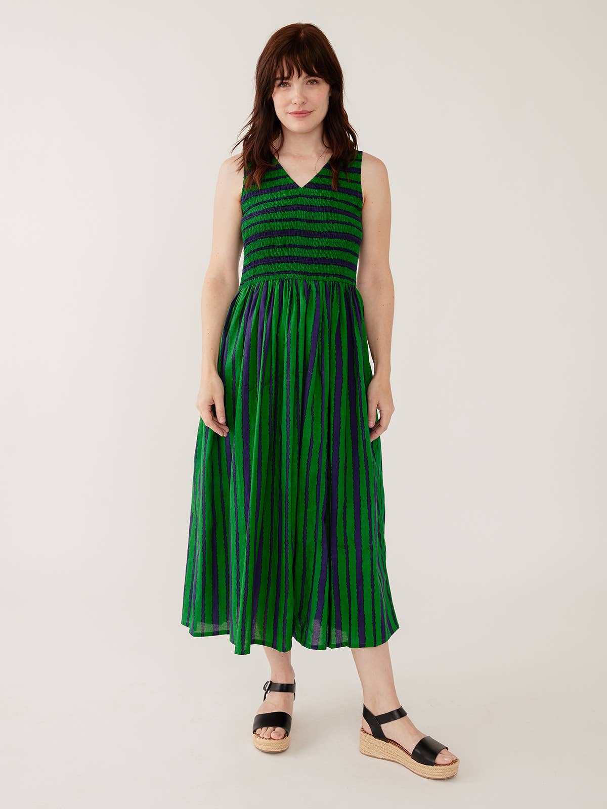 Lily V-Neck Sleeveless Dress Emerald