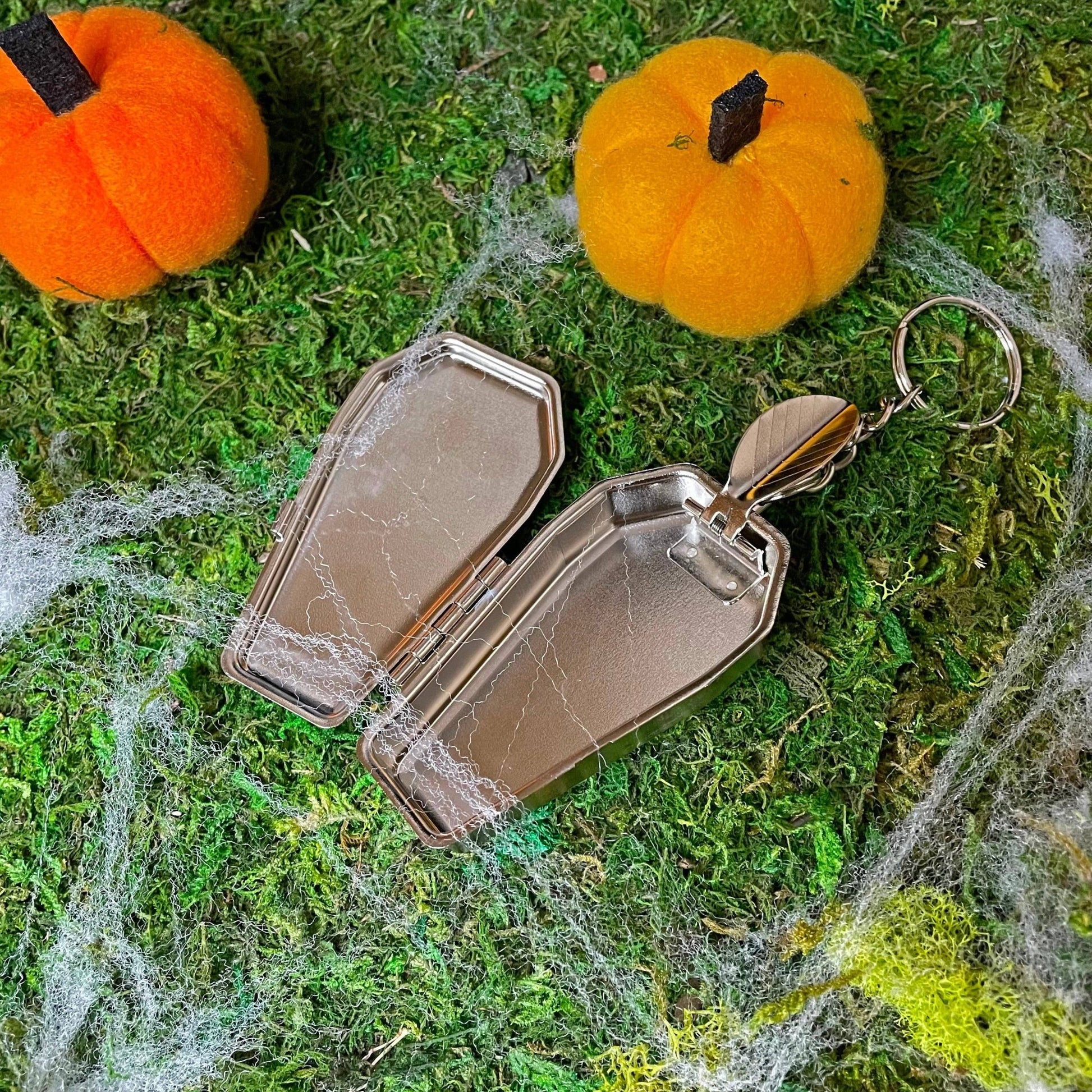 Coffin Tray Keychain - Tsuru